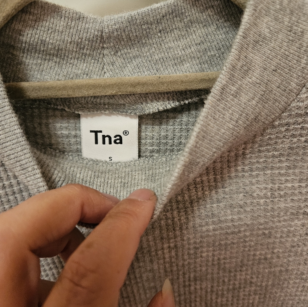 TNA cropped baby waffle mock neck long sleeve - Picture 2 of 5